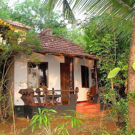 Hotel Big Banana Island Retreat North Paravur Esterno foto